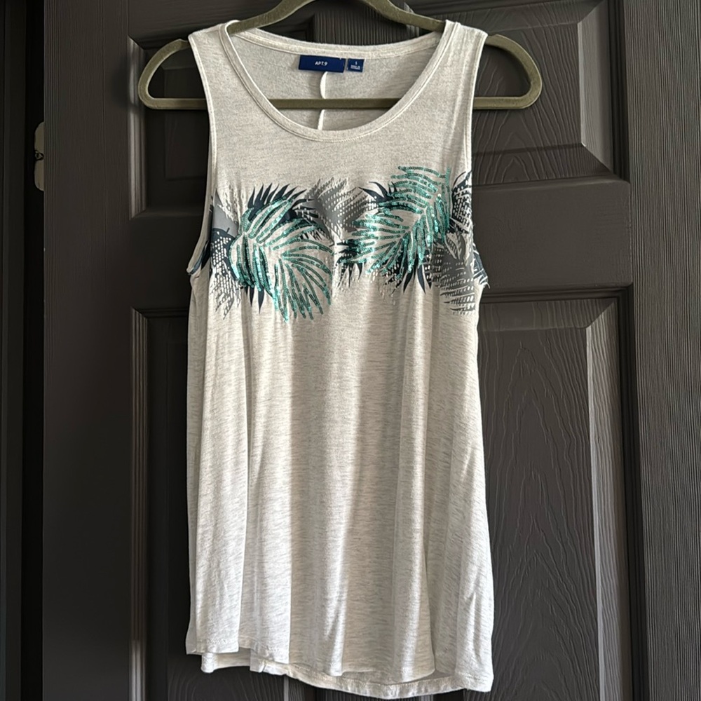 Apt. 9 palm top